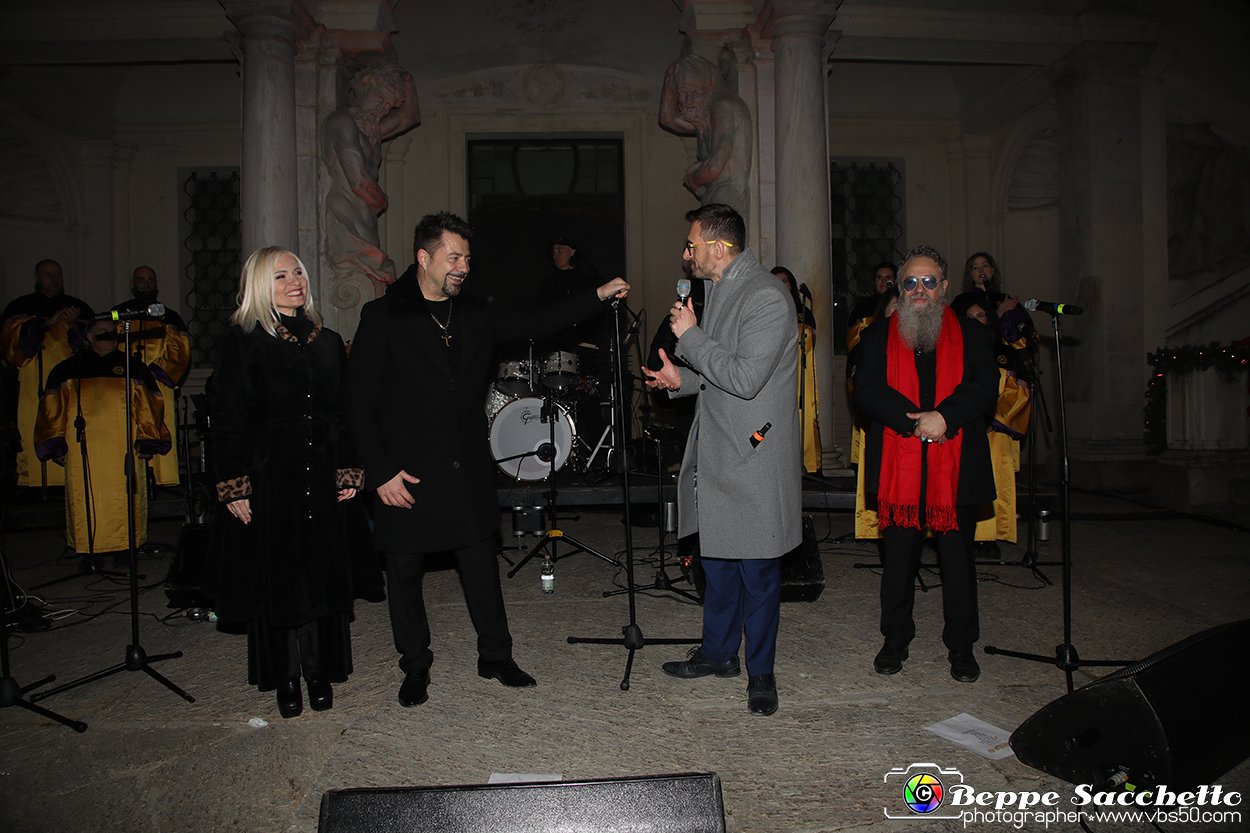 VBS_4547 -  Il Magico Paese di Natale 2024 - Spettacolo di Inaugurazione a Govone.jpg